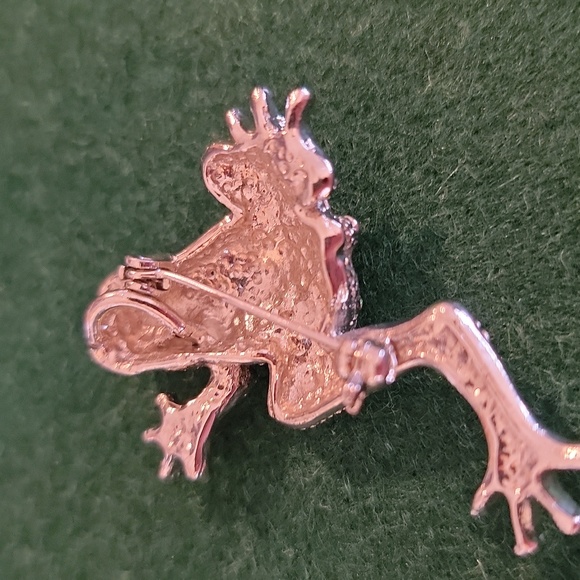 Rhinestone Frog Pin - Picture 2 of 4